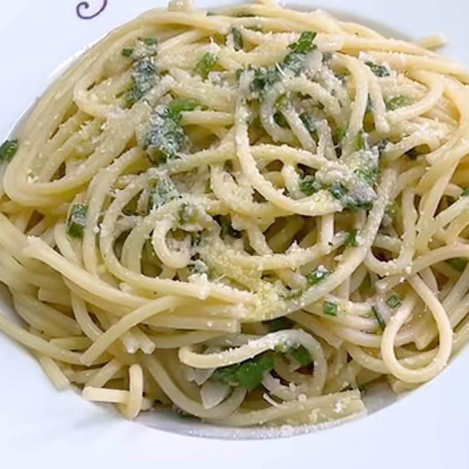 Jacques Pépin - Spaghetti with Garlic & Chives